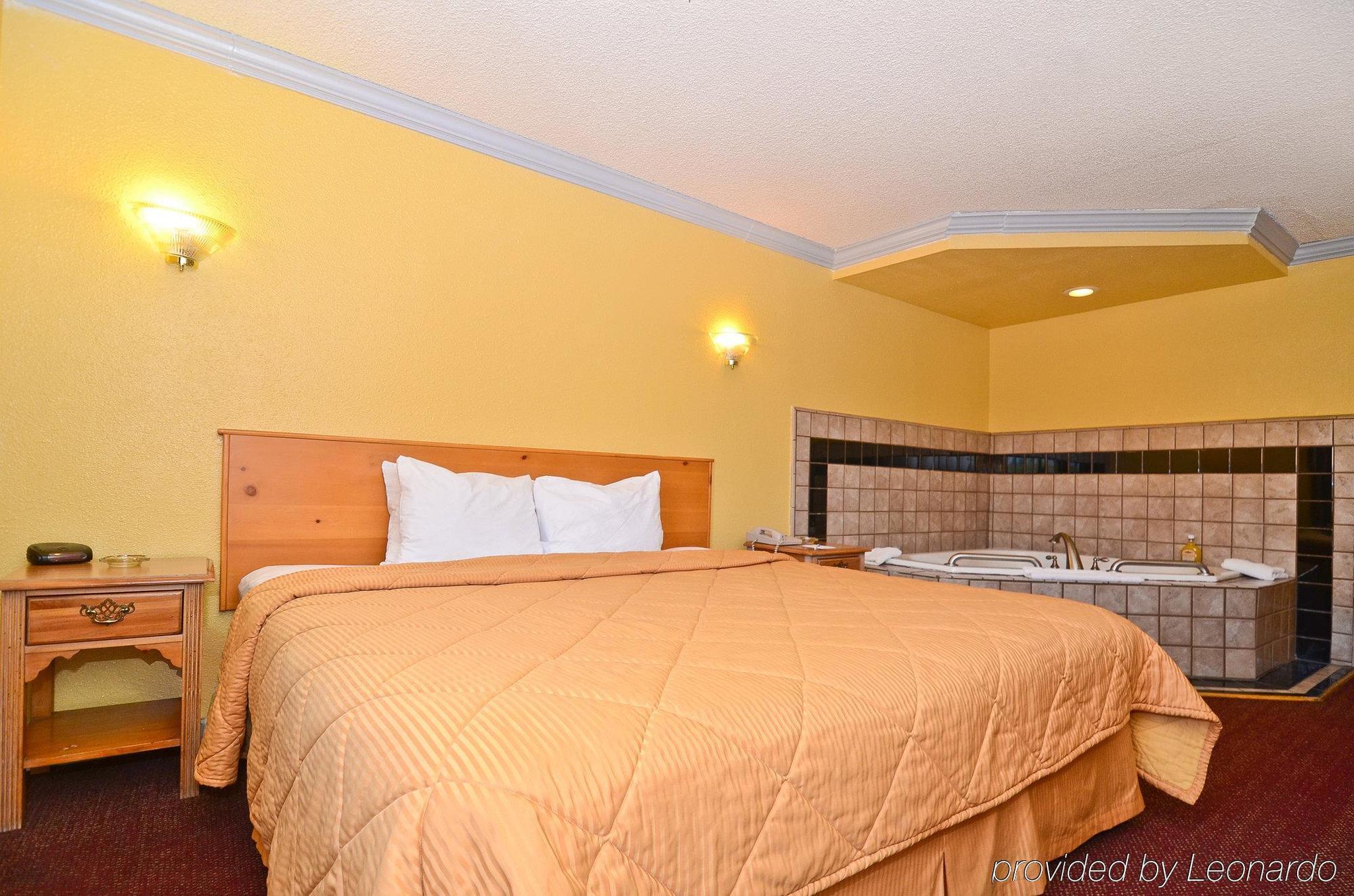 Americas Best Value Inn Stockton Ruang foto